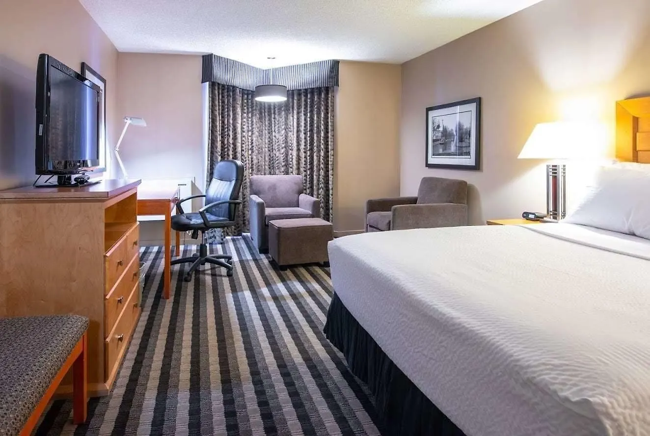Royal Hotel West Edmonton, Trademark Collection By Wyndham Canadá