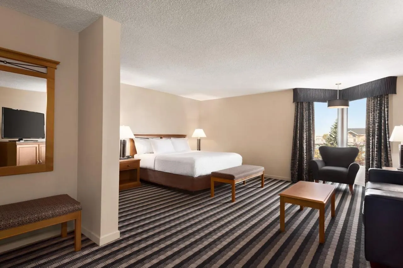 Royal Hotel West Edmonton, Trademark Collection By Wyndham Canadá