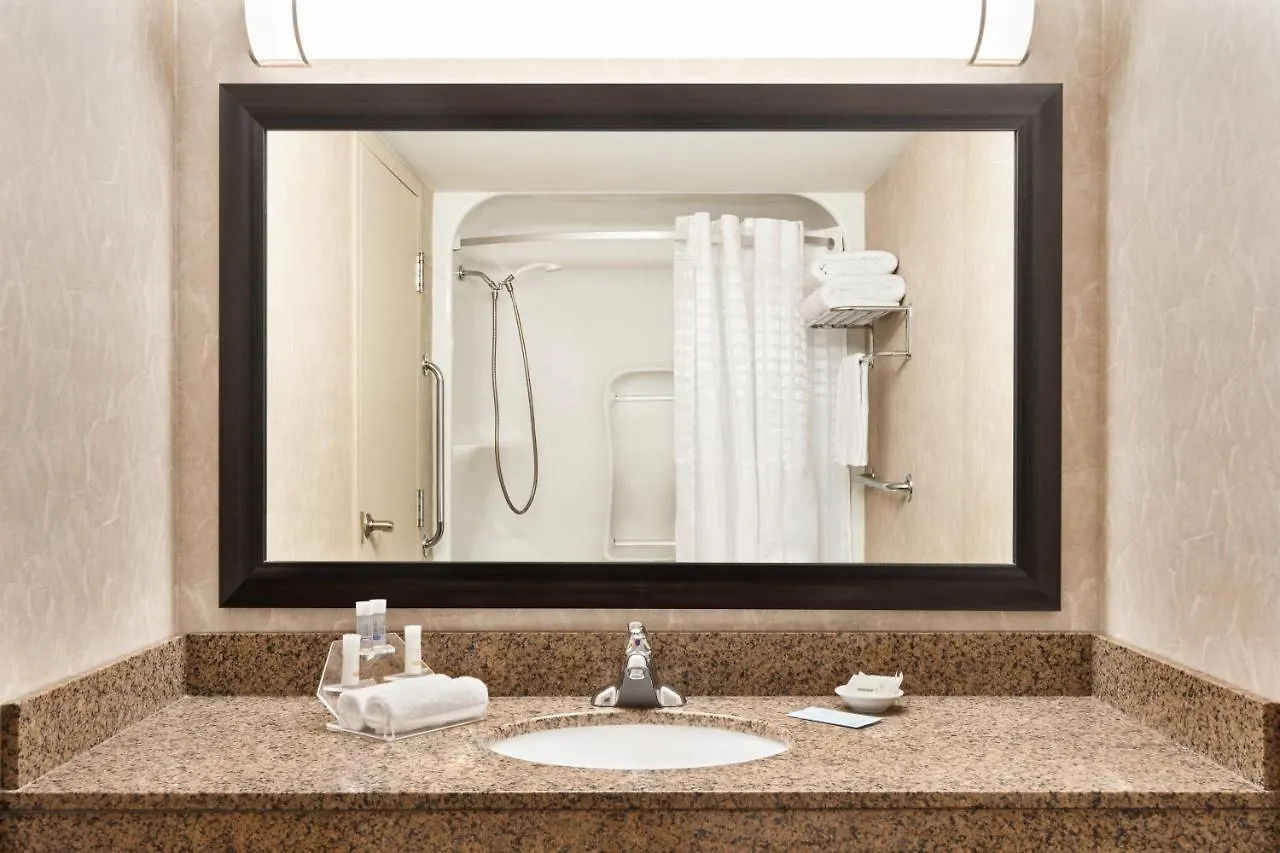 Royal Hotel West Edmonton, Trademark Collection By Wyndham  Edmonton